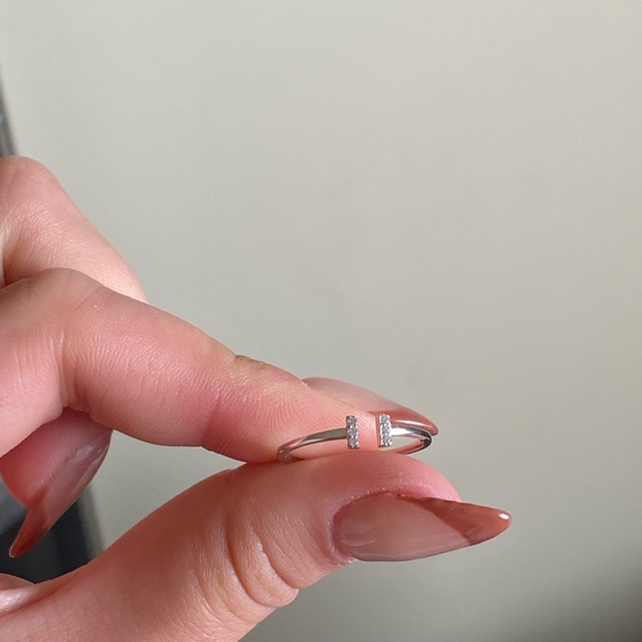 Sterling Silver Dainty Open ring -size 7-8 - Picture 5 of 5